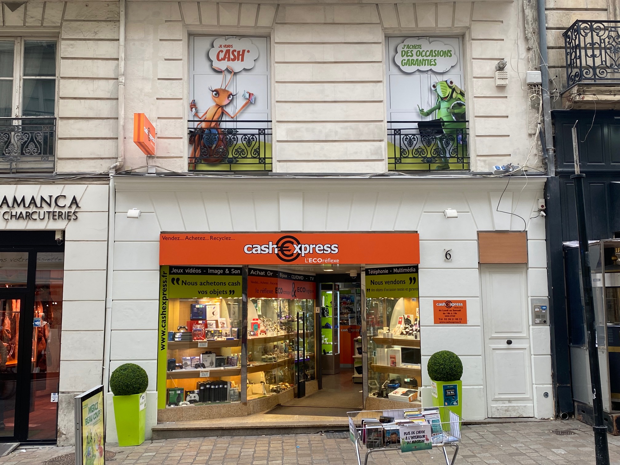 CASH EXPRESS - Plein-Centre